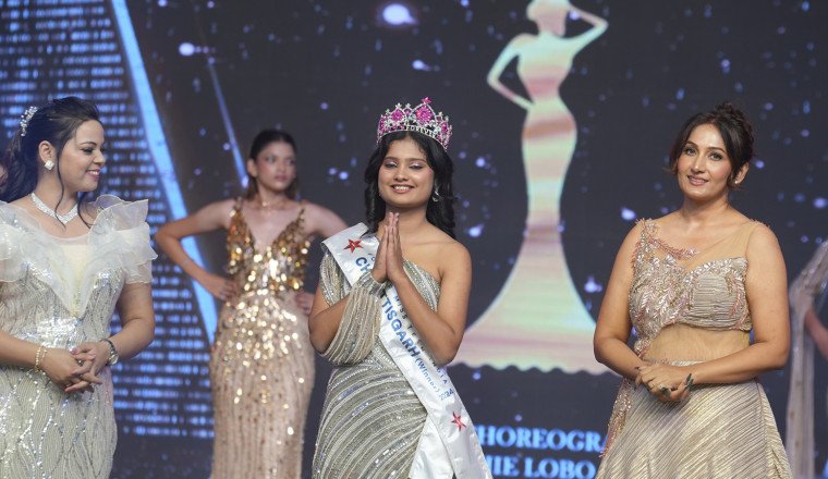 Anushka Patel Crowned as Chhattisgarh Winner at Forever Miss Teen India 2024