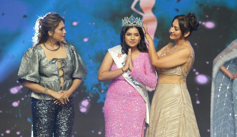 Kusuma Dakoju Crowned as Andhra Pradesh Winner at Forever Miss India 2024