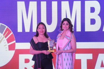 Charupsi Lap Bags Best Model Honor at National Impact Awards 2025